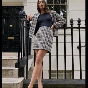 Babaton Little Tweed Skirt NWT Sz 6